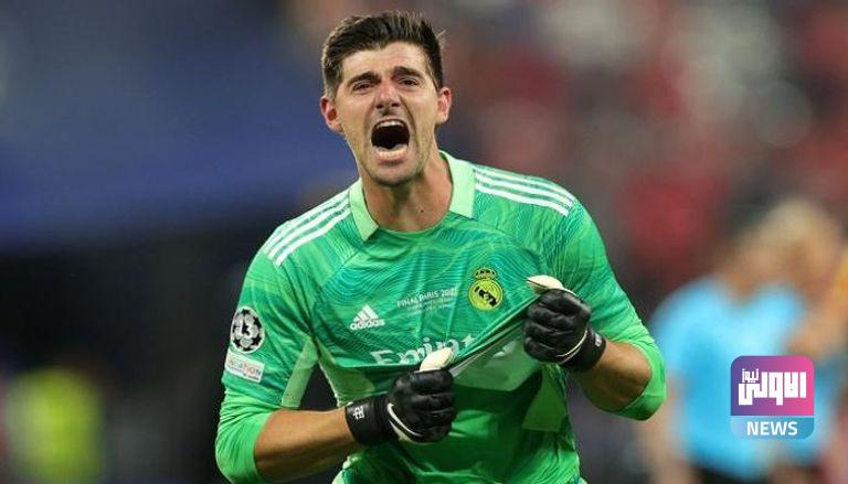98 080257 courtois atletico madrid fans