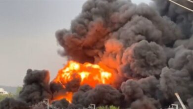 حريق هائل في شركة كيماويات في الولايات المتحدة الامريكية 2 DD20D690 B762 45DC B574 651C1B5D10ED