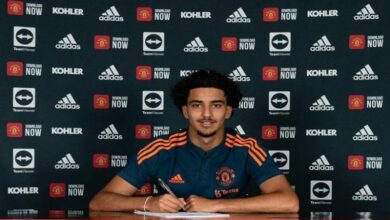 163 165313 zidane iqbal manchester united new contract 700x400