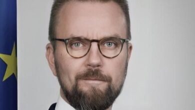 52CE311C 5F79 4952 BCE6 F67AEFE7346D