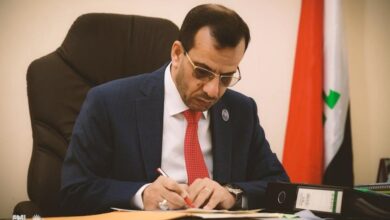 872CE5EF 0907 47C9 9283 7BB140B5BD76