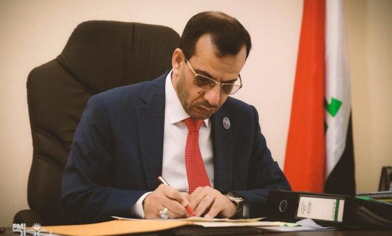 872CE5EF 0907 47C9 9283 7BB140B5BD76