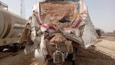 النقل: إصطدام قطار نقل مسافرين بعجلة على طريق بغداد-بصرة (صور) 3 22815022 3189 46A8 BB89 91717BF7A1C7