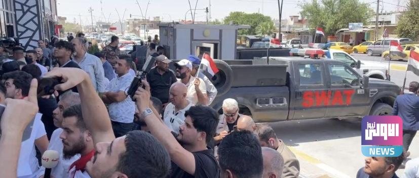 E3F87BB3 52AA 4001 A21D 2B93A173DB3F