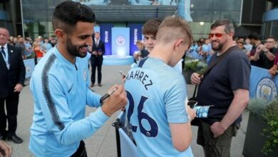 138 104014 riyad mahrez mancity fan 700x400