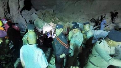 الدفاع المدني يعلن إخراج احد المحاصرين من حادث قطارة الإمام علي عليه السلام 5 D5B098DD 9CC6 4A63 9AB9 ED5D291910DC