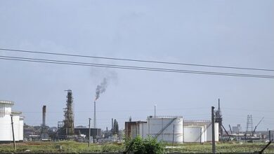 كوبا تطلب مساعدة الولايات المتحدة لإعادة بناء مستودع نفط 5 D79194C5 BF86 4C60 A308 50A624707343