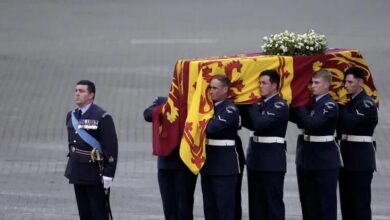 E405CF7F F36B 4951 A0E6 DD67B175EABD