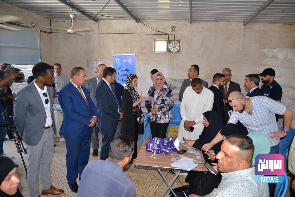 التجارة تباشر توزيع البطاقة التموينية الإلكترونية في النجف (صور) 7 IMG 20220927 140323 554