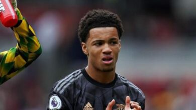 لاعب أرسنال نوانري يصبح الأصغر مشاركة في تاريخ البريميرليج 3 لاعب أرسنال يصبح الأصغر مشاركة في تاريخ البريميرليج