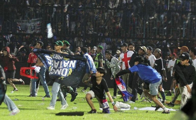 كارثة الدوري الإندونيسي تشهد فصولا جديدة 1 100 151312 indonesian league disaster 2