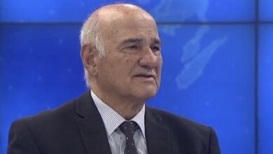 AC287E77 8B26 4EF1 A372 82BEA18F10B3