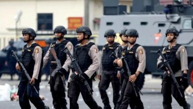 إندونيسيا تفتح تحقيقا بشأن ارتفاع حصيلة قتلى تدافع في ملعب 4 IMG 20221004 132937 304