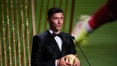 رسمياً.. ليفاندوفسكي يتوج بجائزة جيرد مولر 5 رسمياً ليفاندوفسكي يتوج بجائزة جيرد مولر