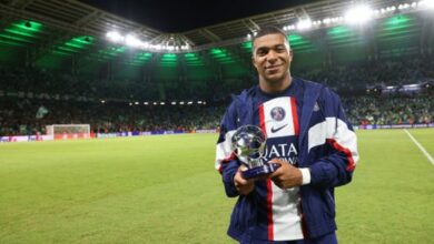 مبابي يعادل إنجاز كافاني التاريخي بدوري الأبطال