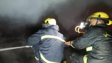 الدفاع المدني يخمد حريقاً داخل شركة للمواد الإنشائية في النجف الأشرف (صور) 6 IMG 20221128 083524 619