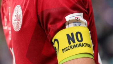 الدنمارك تهدد فيفا بسبب منعهم من ارتداء الشارات الملونة في كأس العالم 5 large 3 4