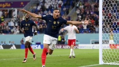 مبابي يعادل رقم بيليه