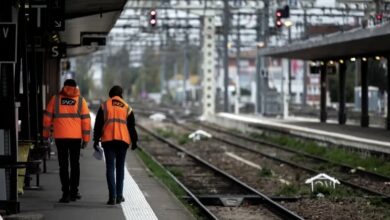 0D94A161 9B9A 4AA0 93D3 D2A011C5D28C