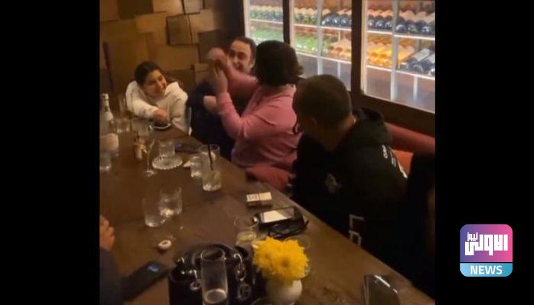 شيرين ترقص على الطاولة أمام حسام حبيب.. فيديو صادم من لبنان 5 196 105737 sherine dances table hossam