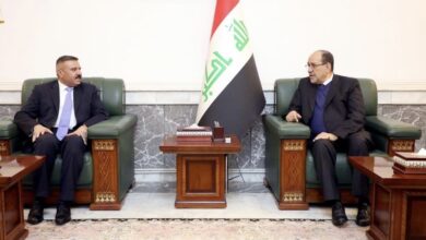 2EAE1778 70E9 4C4B 9897 BECC999F865C