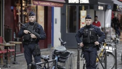 إصابة خمسة ضباط شرطة خلال اشتباكات في باريس 4 831BD2CF 2254 4E77 992E 7D25E9A609DD