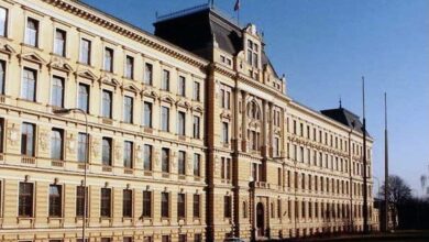 96E8573F F962 469A 84AA 038E3F4BA182