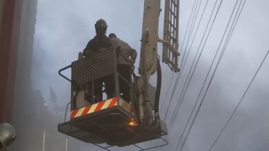 فرق الدفاع المدني تخمد حريقاً اندلع بشقة سكنية في شارع السعدون ببغداد 2 A33429A0 1750 4AD7 8E13 6D0F0ED1854F