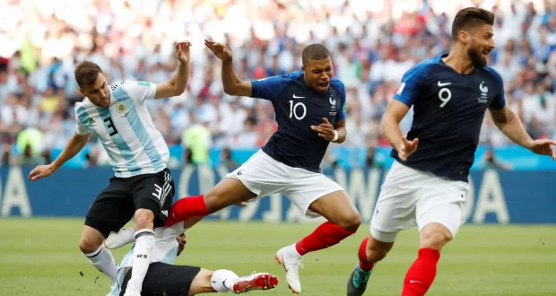 نهائي كأس العالم فرنسا والارجنتين الموعد والمعلقين والقنوات الناقلة 1 موعد نهائي كأس العالم 18 12 والمعلقين والقنوات الناقلة.webp