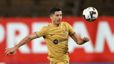 4568577 32KJ3UX highres