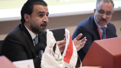 C19DA5AF D7BA 407B 8D73 F0BE3DE7E877