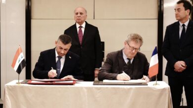 DBF6769B AAF9 45AA A3D2 1B40965E502A