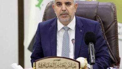 E5B76D51 1000 4F10 8172 B1A8B1CEFC27