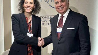 ED477460 DC54 40A2 90FC F717629C6BC6