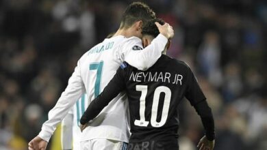 138 111635 ronaldo cupping benzema neymar 700x400