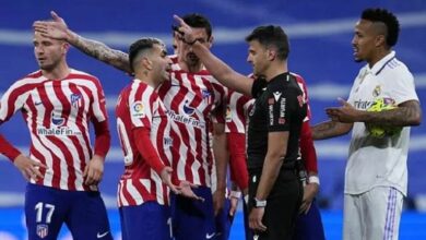 163 131647 correa red card atletico madrid 700x400