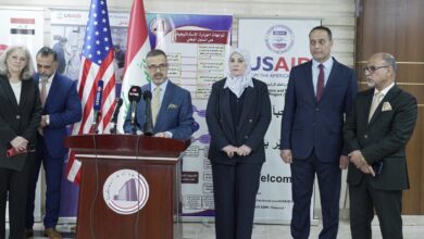 A7D53F44 CECC 494D 8945 2D4D0A3B2875