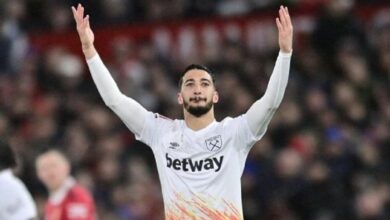 138 102537 said benrahma manutd goal var 700x400