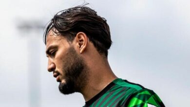 88 170813 bundesliga ben sebaini referee 700x400