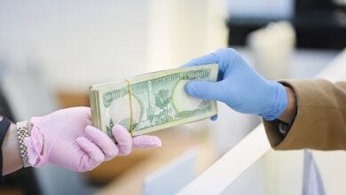 وزير العمل يعلن صرف مكافأة مالية للعمال المتقاعدين 2 IMG 20230329 185927