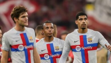 إشادة كبيرة بمدافعي برشلونة