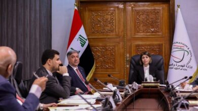 وزير الهجرة تؤكد رفضها لإجراءات العودة القسرية بحق العراقيين 6 IMG ٢٠٢٣٠٤٠٤ ١٣٢٣٣٧