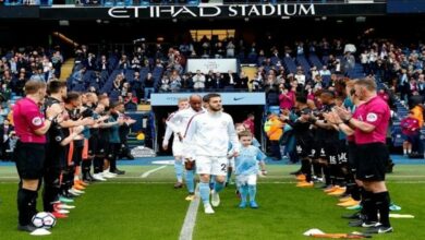 122 004733 chelseas man city guard honour champions 700x400