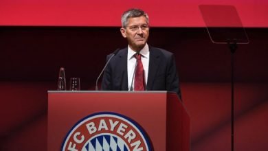 رئيس بايرن ميونخ غير راضٍ عن سلوك ليفاندوفسكي