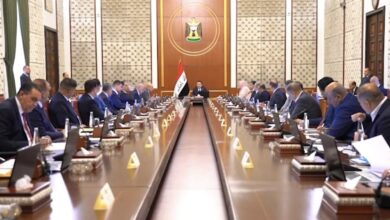 رئيس الوزراء: ستتم مراقبة كيفية تعاطي المحافظين مع التخصيصات وآلية استثمارها واستخدامه للصلاحيات 2 IMG 5519