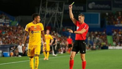100 143120 raphinha apology barcelona getage red card 700x400