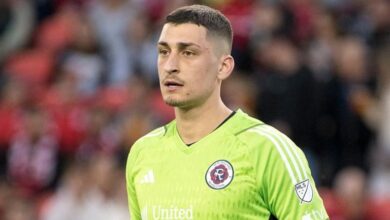 163 131054 chelsea petrovic new england keeper 700x400