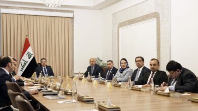 رئيس الوزراء يترأس اجتماعاً خُصص لبحث آليات توطين الصناعة الدوائية في العراق 4 IMG 7595