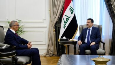 رئيس الوزراء يؤكد أهمية استئناف اجتماعات اللجنة الثنائية المشتركة بين العراق والجزائر 6 upload 1692267457 512447538 edit 644094209052314