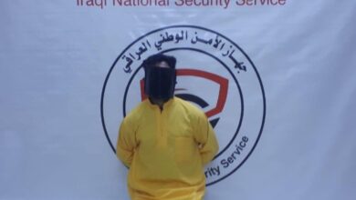 الأمن الوطني يطيح بمنتحل أكثر من صفة رسمية بعد ابتـزازه طالبة بمبلغ (30) مليون دينار 2 IMG 20231027 121118 464